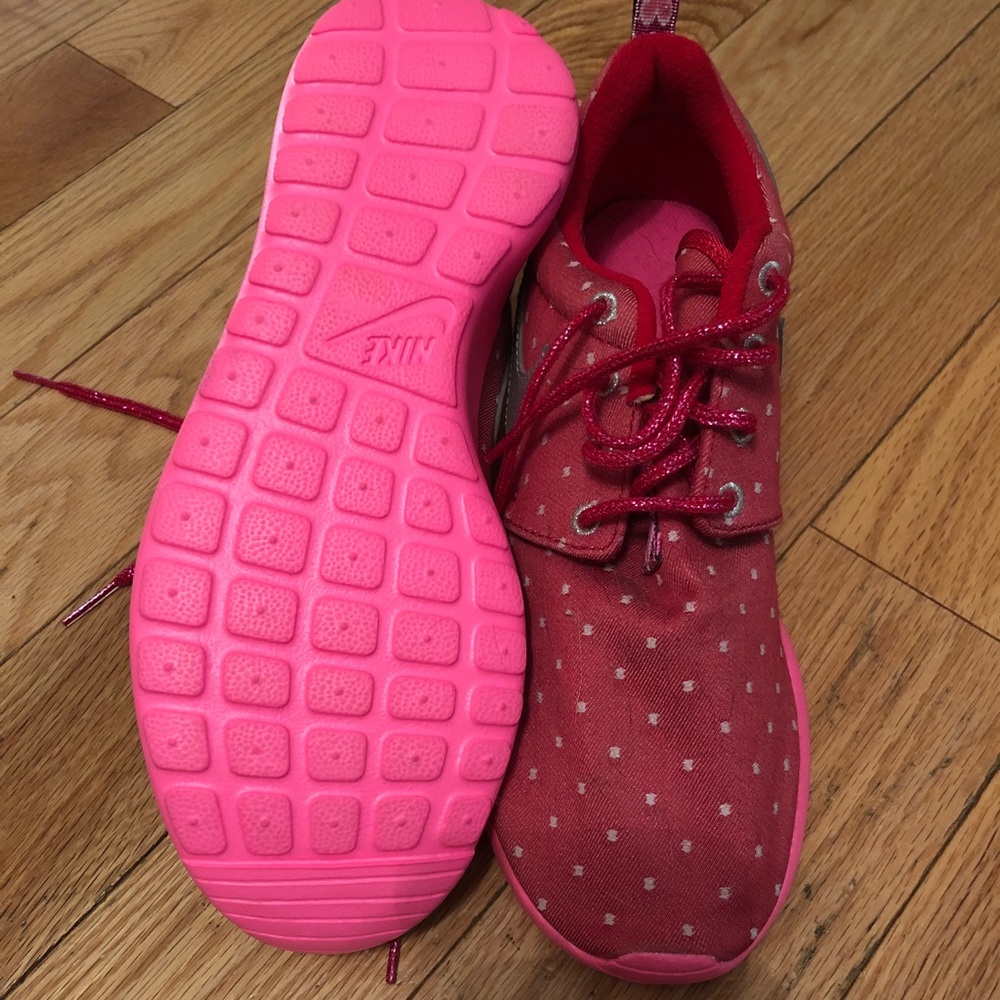 Nike kids 5.5